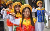 Trai làng Triều Khúc lẳng lơ với 